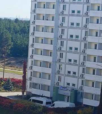 Окупанти тікають з Енергодара і вивозять з собою награбоване — телевізори, холодильники і чайники