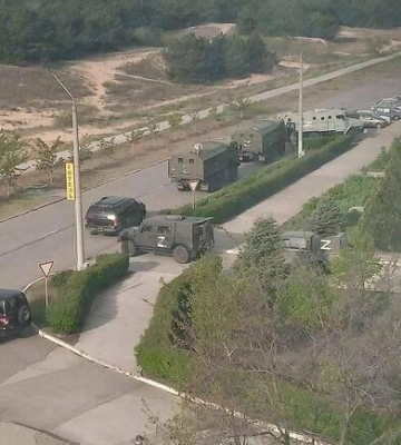 Російські окупанти активно вивозять награбоване із Енергодара