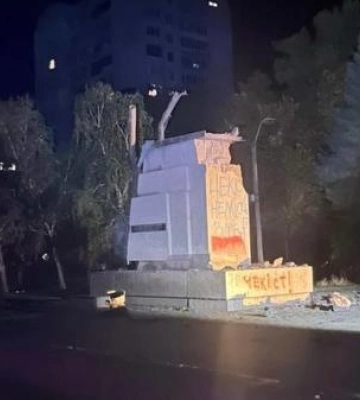 У Миколаєві підірвали скандальний пам’ятник «чекістам»