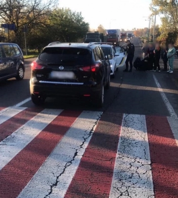 Водійка Nissan збила 14-річну дівчинку на переході біля Львова