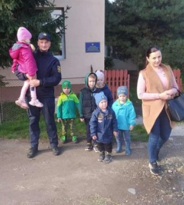 У трьох закарпатських селах побували сьогодні рятувальники