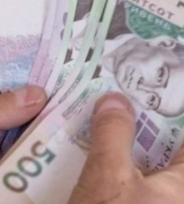 У Дубні під приводом продажу автомобіля чоловік незаконно заволодів грошима сусіда