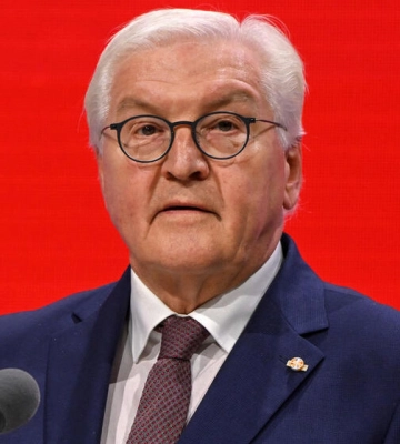 Президент Швейцарии сообщил, что его визит в Киев планировался вместе со Штайнмайером, но президенту ФРГ рекомендовали воздержаться от поездки