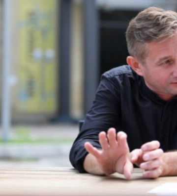 «Радо інвестую в оборону Харкова». Сергій Жадан отримав польську нагороду імені Серхіо Віейра де Молла