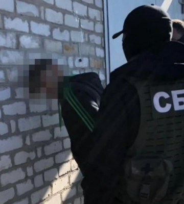 Допомагав рашистам втікати лісами від ЗСУ — на Донеччині затримали колаборанта