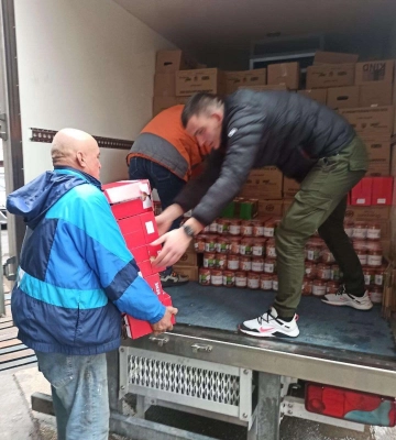 Гуманітарний продуктовий вантаж: Дніпро вчергове передав допомогу