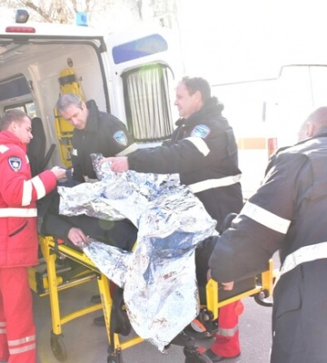 Большая потеря крови и тяжелые ранения: в Днепре спасли врача из Донецкой области