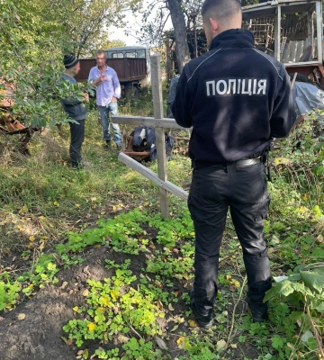 Поліція у Старому Салтові на Харківщині знайшла тіла двох чоловіків