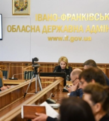 Глава Ивано-Франковской ОВА предлагает отложить начало отопительного сезона