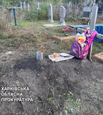 Двічі потрапила під обстріл: тіло 10-річної дівчинки ексгумували на Харківщині