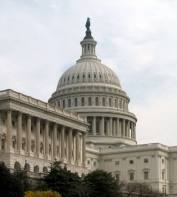 Лідер республіканців в Сенаті США закликав Білий дім прискорити надання допомоги Україні