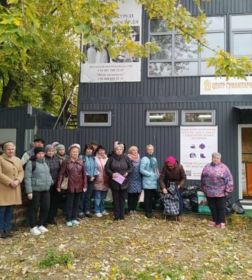 В столице УПЦ передала 100 продуктовых наборов для переселенцев