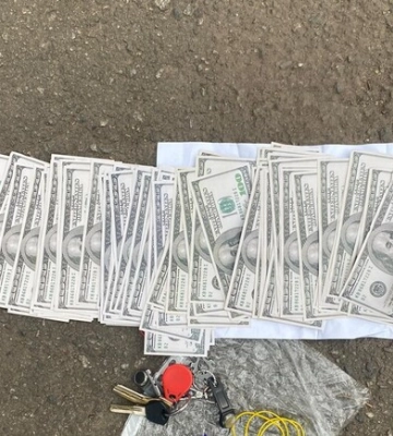 15 тисяч доларів за виїзд з країни. Двоє жителів Кривого Рогу незаконно переправляли військовозобов’язаних за кордон