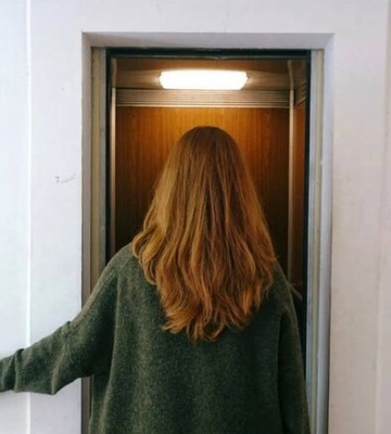 Как киевляне решили помогать людям, которые могут застрять в лифте