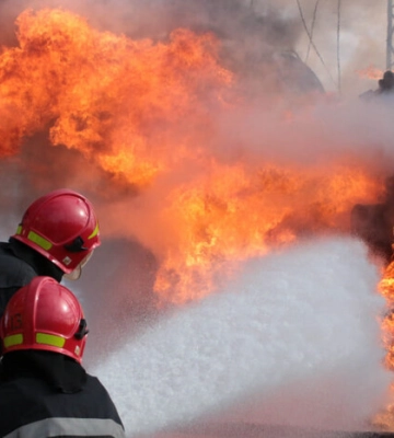 У Луцьку внаслідок ракетного обстрілу постраждали 12 будинків
