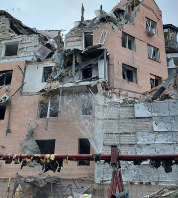 Окупанти гатили ракетами С-300 по Миколаєву, пошкоджено багатоповерхівки
