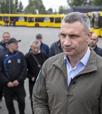 Рівненщина передала п’ять автобусів Дніпру