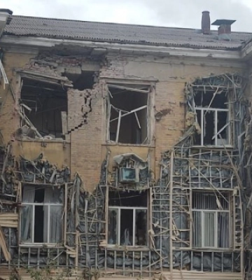 В Бахмуте в результате российского обстрела повреждена больница