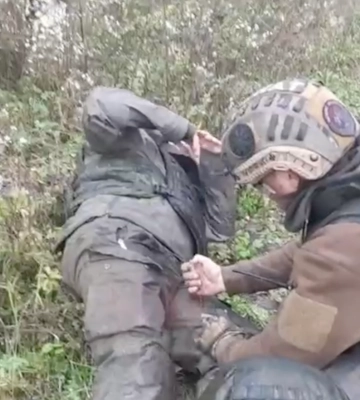 Ворожа БМП підірвалася на протитанковій міні. ВIДЕО безпілотника
