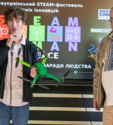 Франківський школяр розробив дрон-міношукач