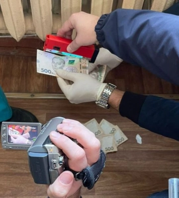 В Одесі лікар вимагав хабар у військовослужбовця