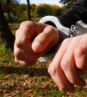 У Львові затримали кишенькового злодія: у громадському транспорті