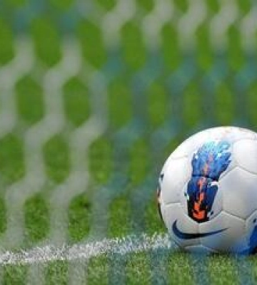 &quot;Стандарт&quot; і &quot;Олімпія&quot; ведуть боротьбу за &quot;золото&quot; обласного футбольного чемпіонату