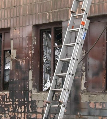 Показали наслідки ракетного обстрілу в Луцьку