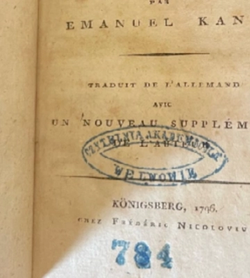 Рідкісна книга, яку Макрон подарував Папі Римському, належить бібліотеці Львова, - МЗС Польщі