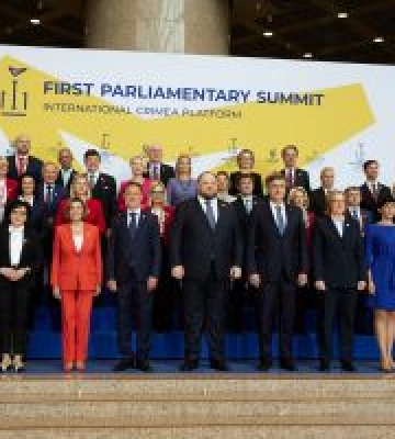 Війна почалася з Криму і його звільненням має завершитися