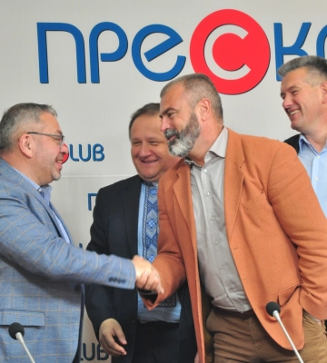 Церква - не секта: міфи і правда про львівських баптистів