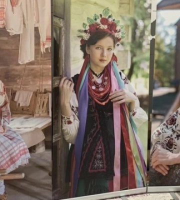 У Києві відбудеться виставка проєкту «Батьківська хата. Перехрестя поколінь»