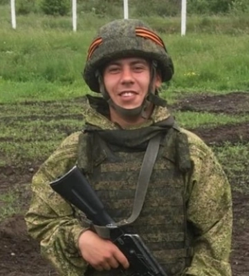 В РФ убили военного, приняв его за "украинского диверсанта" В РФ убили военного, приняв его за "украинского диверсанта"