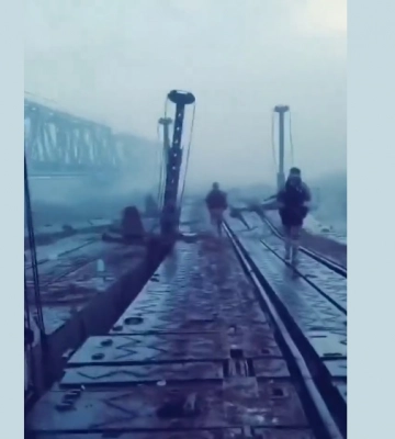 ЗСУ показали, що залишилося від понтонного мосту росіян на Харківщині