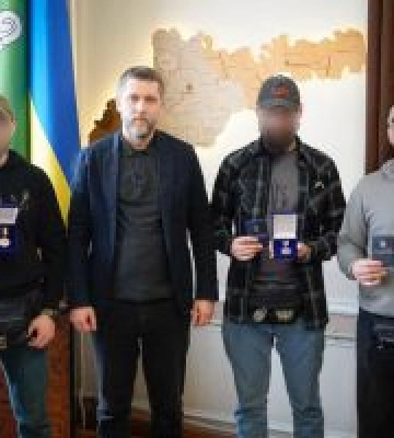 Голова Чернівецької обласної ради подякував спецпризначенцям
