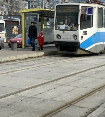 Як у Дніпрі курсує громадський транспорт 18 березня