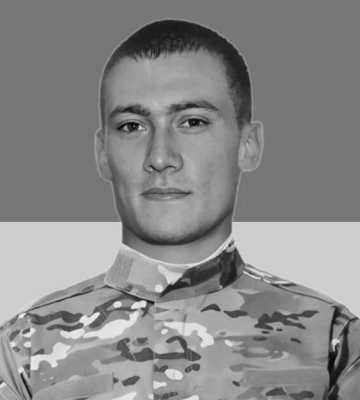 У Черкасах попрощалися із захисником, який загинув на сході