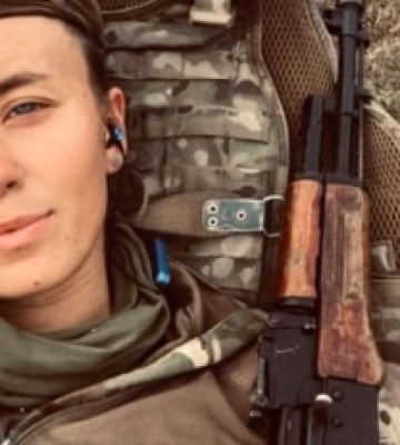 &quot;Я за русских&quot;: на поэтессу-военную ВСУ Чорногуз в Херсоне набросилась мать коллаборанта