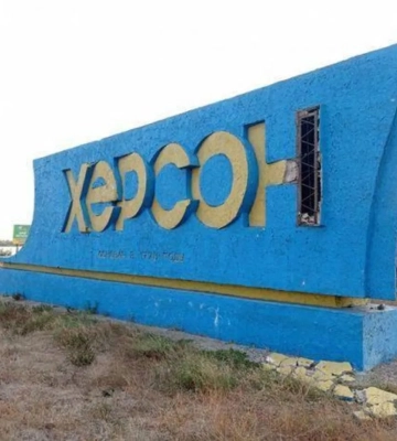 У Херсоні через ворожу атаку пошкоджено вокзал - Укрзалізниця