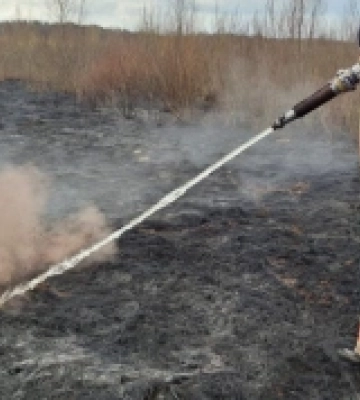 На Волині вже другу добу горить торфовище: пожежа охопила 12 га