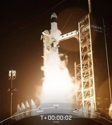 SpaceX запустила місію Fram2: перший в історії пілотований космічний політ над полюсами Землі