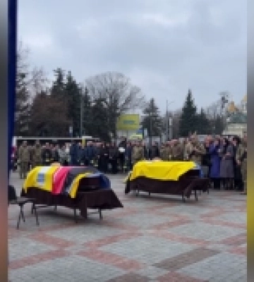 «На Щиті»: У Рівному попрощалися з Олександром Карпюком та Петром Байдецьким