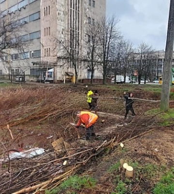У центрі Кропивницького планують зробити паркувальний майданчик