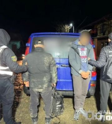 На Закарпатті протягом доби затримали двох переправників військовозобов’язаних через кордон