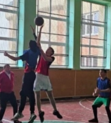 Моршинські баскетболісти змагалися на районному рівні проєкту «Пліч-о-пліч»