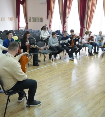 У Берегові провели методичну підготовку вчителя народної музики