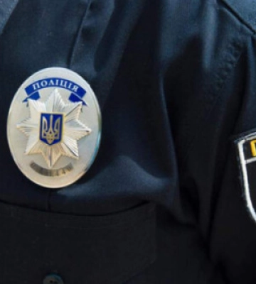 У Києві молодики жорстоко побили перехожого: потерпілий у важкому стані