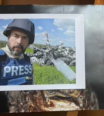 У Ратуші триває виставка фотографа-воїна Руслана Ганущака 