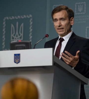 Взрывы в Запорожской области: РФ бьет по гражданской инфраструктуре, погиб человек