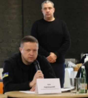 Освіта як передумова до відновлення ветеранів: у Луцьку відбувся виїзний круглий стіл Комітету ВРУ